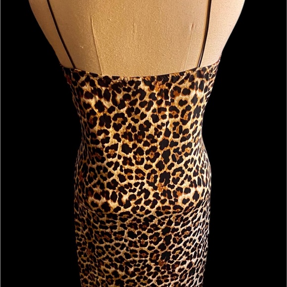 Leopard Print Strapless Dress #N092
NWOT
PTP-17
L-30
*Marked Down - Picture 5 of 7